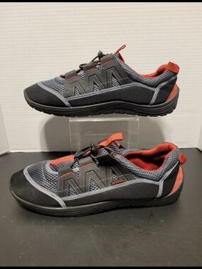 Northside Grey and Red Mesh Athletic Slip-On Sneakers Sz 11